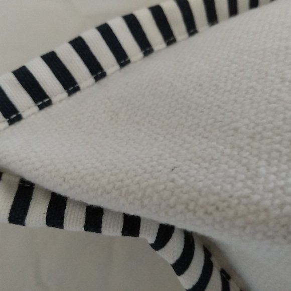 NEW Coastal Pillow Feather Navy Blue White Stripe Sail Preppy Boat Nautical - Picture 3 of 10